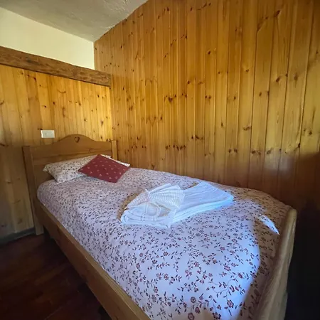 Casa vacanze La Petite Maisonnette, Ad Uso Turistico Vda Cir 0025