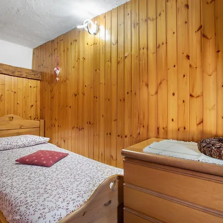 La Petite Maisonnette * אינטרוד