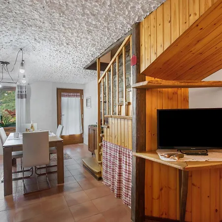 La Petite Maisonnette Apartment Introd
