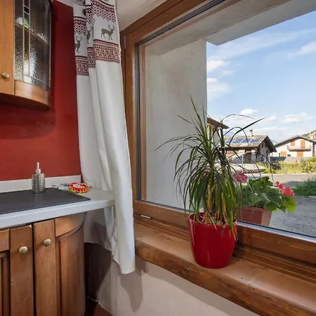 La Petite Maisonnette *