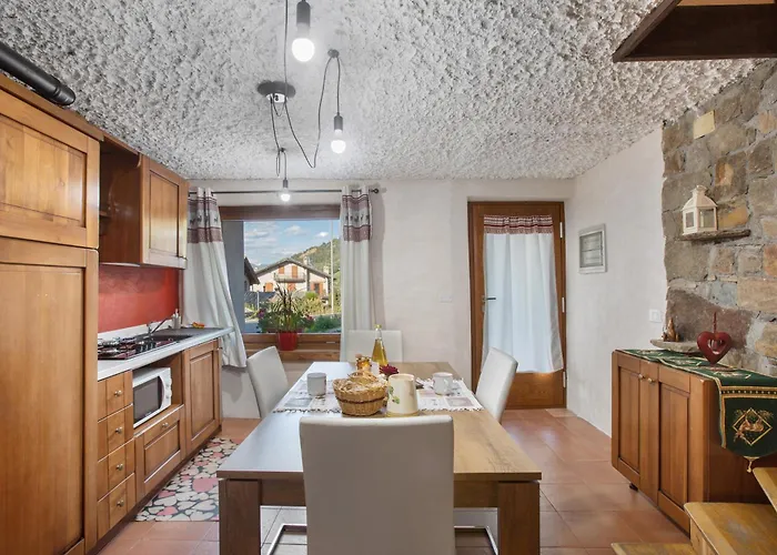 La Petite Maisonnette *